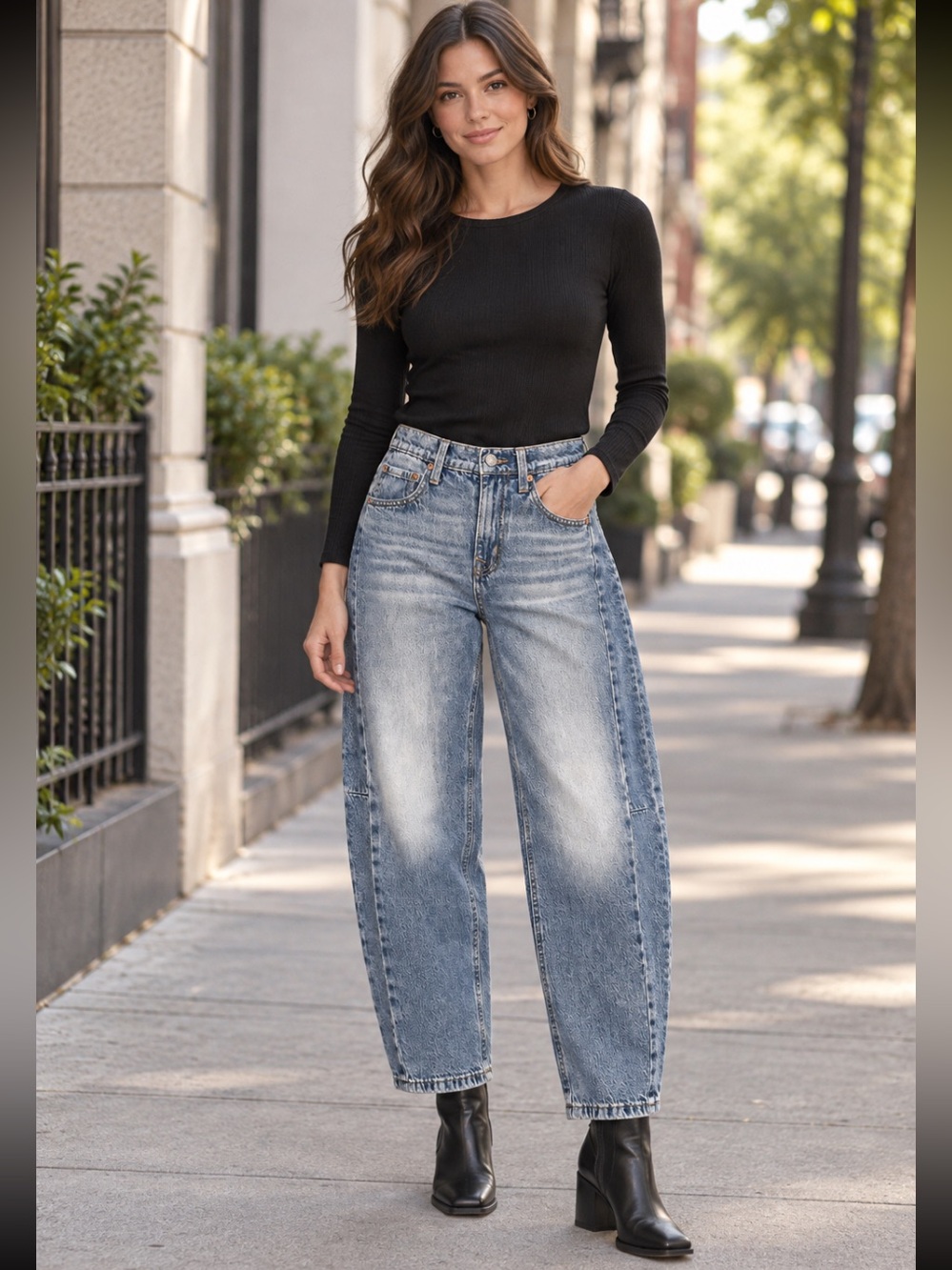 Trendy Aéropostale barrel jeans in a light-blue vintage-inspired acid wash. Sz 0